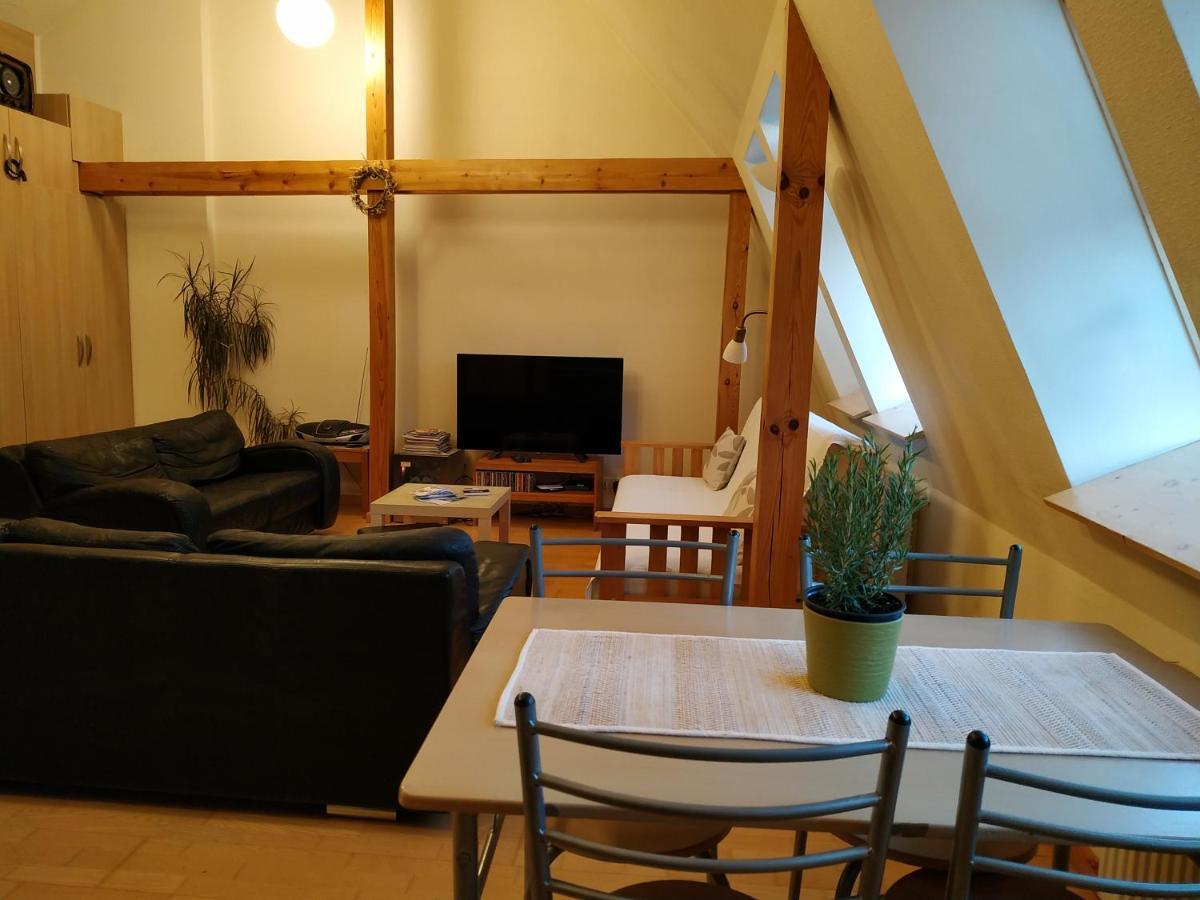 Sunlit Loft Apartment Riga Ngoại thất bức ảnh
